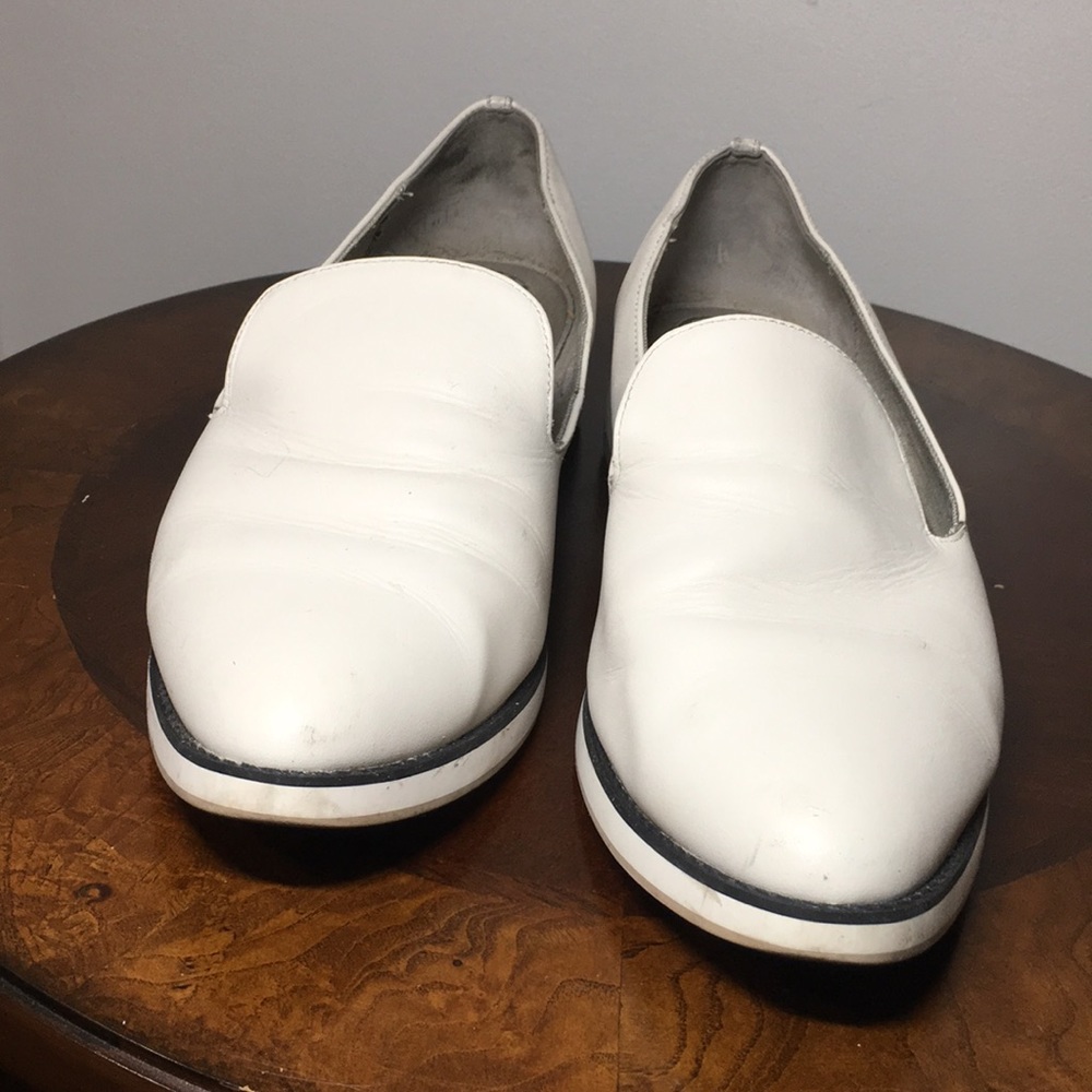 Ultra Stylish Comfy White Leather Loafers.